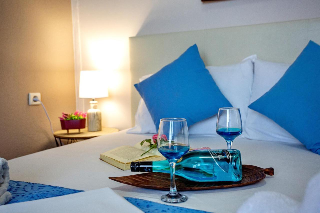 Endless Blue Sunshine Villa PalaiónTsiflíkion Dış mekan fotoğraf